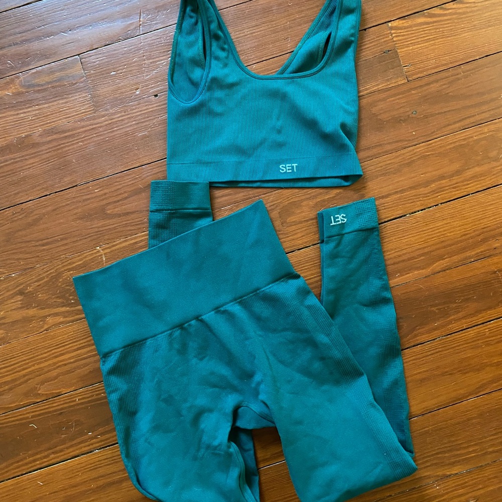 SET Active Dark Green Leggings and Sports Bra Set